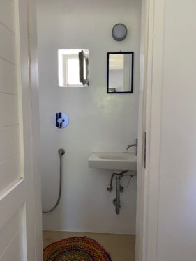 Small bedroom Bathroom